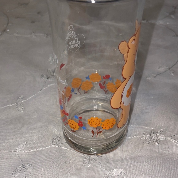 Vintage RARE CARE BEARS GLASS ~ FRIEND BEAR ~ Pizza Hut 1983~ - Picture 5 of 5